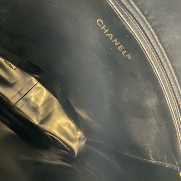 Authentic VINTAGE CHANEL NORTH SOUTH TOTE IN GOOD USED CONDITION - Picture 9 of 16